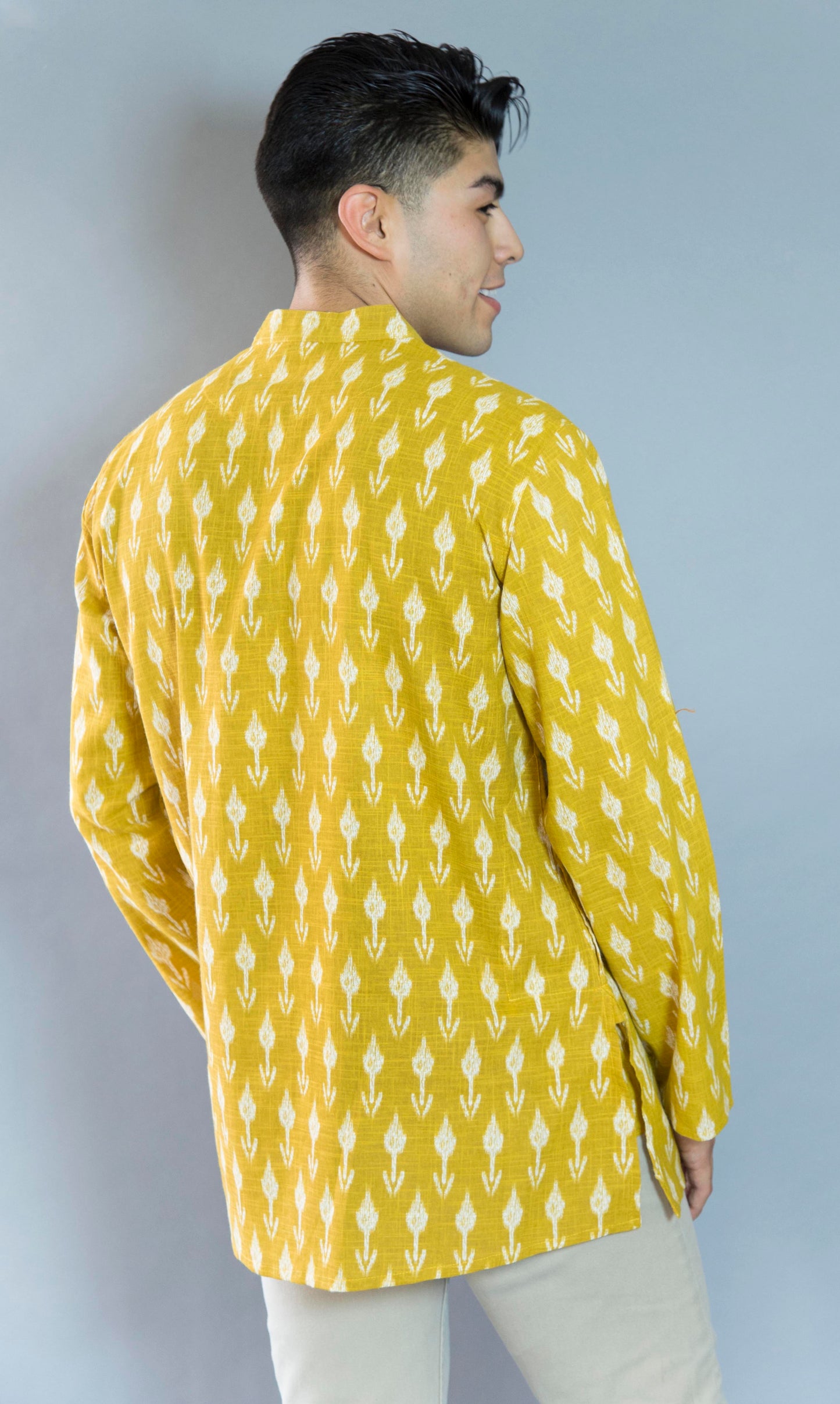 Wheat Crisp & Natural The Wheat Kurta. This loose fitting and airy Kurta pairs well with some jeans or chinos and boots or sneakers. Long sleeves to be kept stretched out or rolled up in place with wooden buttons on the elbows to maintain that cool and casual vibe. 100% Cotton Chest and Side Pockets Regular Fit Made in India